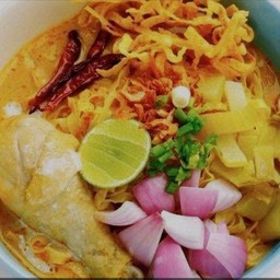 ร้านข้าวซอยม่วนใจ๋ อาหารเหนือ