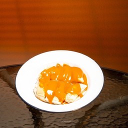 ขนมปังปิ้งสังขยาชาไทย