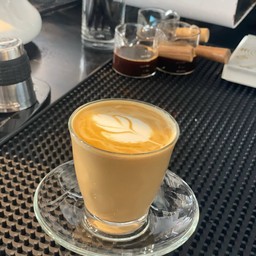 ลาเต้ร้อน