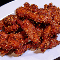 หมูคลุกฝุ่น/Deep Fried Pork with Thai Spices