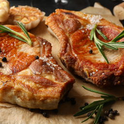 Pork steak (หมูสันคอ)