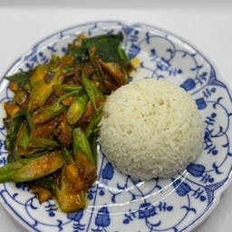 ข้าวคะน้าผัดปลากระป๋อง