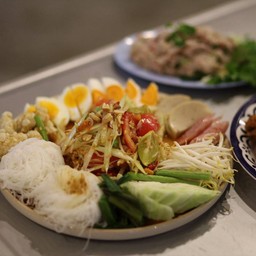 ตำไทยยกถาด