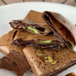 เครป แป้งโกโก้ โรล สังขยาใบเตย ถั่วแดงกวน