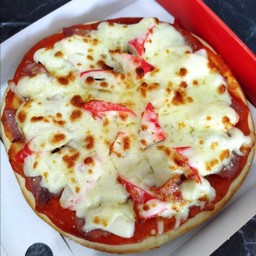 ปูอัดเบคอนชีส ถาดกลาง 6 ชิ้น