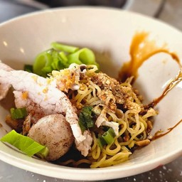 ก๋วยเตี๋ยวเรือแห้งหมู