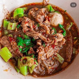 เตี๋ยวเรือต้มยำเนื้อ