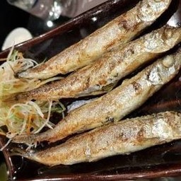 ปลาไข่ย่างซอสเทริยากิ