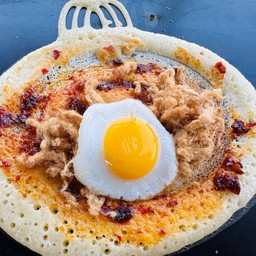 โตเกียวพริกเผาหมูหยองไข่ดาว