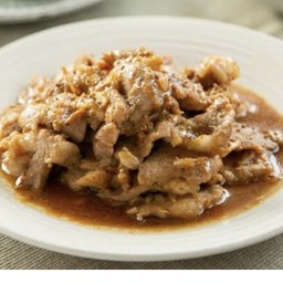 หมูผัดกระเทียมพริกไทยน้ำซอสฉ่ำๆ (กับข้าว)