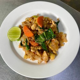 Stir fried noodle  (ผัดซีอิ๊ว)