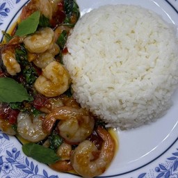 ข้าวกะเพรากุ้ง