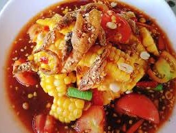 ตำข้าวโพดปลากรอบ