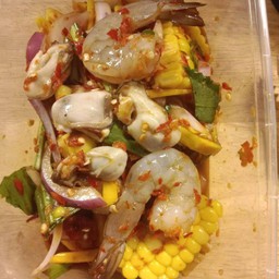 ยำกุ้งสด+หอยนางรม