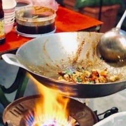 กะเพราร้อนๆ BY น้องปอร์เช่