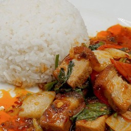 ผัดพริกเผาราดข้าว