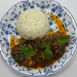 ข้าวกะเพราปลากระป๋อง