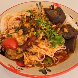 อาหารเหนือกำกิ๋นเมืองแพร่&ก๋วยเตี๋ยวแชมป์