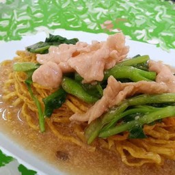 ราดหน้าหมี่กรอบ