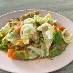 ยำมาม่าหมูยอ