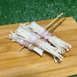 สามชั้นพันเห็ดเข็มทอง