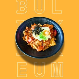 Buldak bokuem (Spicy chicken noodle)