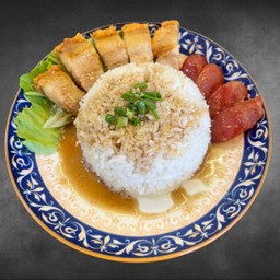 ข้าวหมูกรอบ