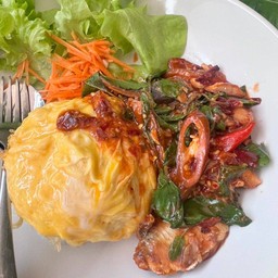 ข้าวญี่ปุ่นไข่ข้นกะเพราปลากระป๋อง