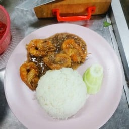ข้าวกุ้งกระเทียม