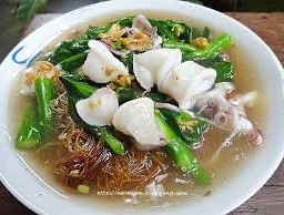 ราดหน้าปลาหมึก