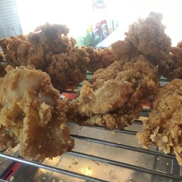 สะโพกไก่กรอบไร้กระดูก ชุด 4 ชิ้น
