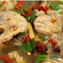 ร้านทรงศักดิ์ ลาบก้อย
