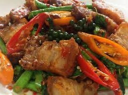 ผัดขี้เมาหมูกรอบ