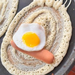 ไข่+ไส้กรอก (2 ชิ้น)