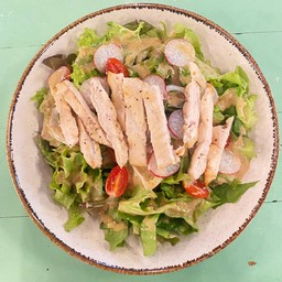 สลัดอกไก่ (สลัด)