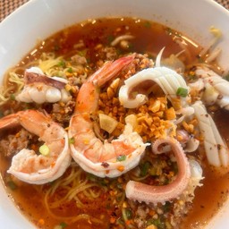 ก๋วยเตี๋ยวต้มยำทะเล