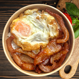 ข้าว คอหมูแดดเดียวทอด