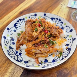 ข้าวยำไก่แซ่บ