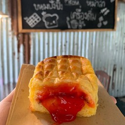 ขนมปังก้อน สตอเบอร์รี่