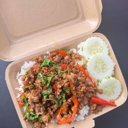 ข้าวราดกะเพราหมูสับ