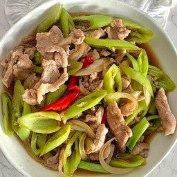 ผัดพริกหยวกหมู