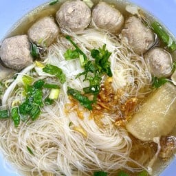 ก๋วยเตี๋ยวแชมป์ โต้รุ่ง
