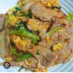 สุกี้แห้งหมู