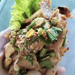 น้ำตกหมู(กับ)
