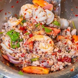 ยำแซ่บน้ำ(ลาย)แตก @ มุมอร่อย(บางพลี) ปากซอยจารุสังข์4