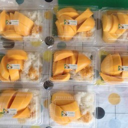 ข้าวเหนียวมะม่วงคุณอิ๋ว ข้าวเหนียวมะม่วง (Mango Sticky Rice)