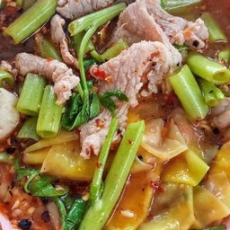 เย็นตาโฟต้มยำหมู