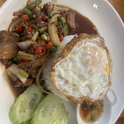 ผัดพริกสด ราดข้าว