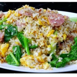 ข้าวผัดแหนม