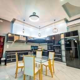 Airport Pool Villa บางเสร่